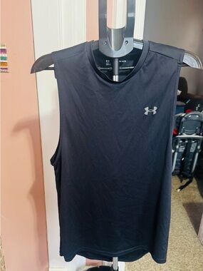 Under Armour Men's Black Sleeveless Training Tank with Reflective Logo